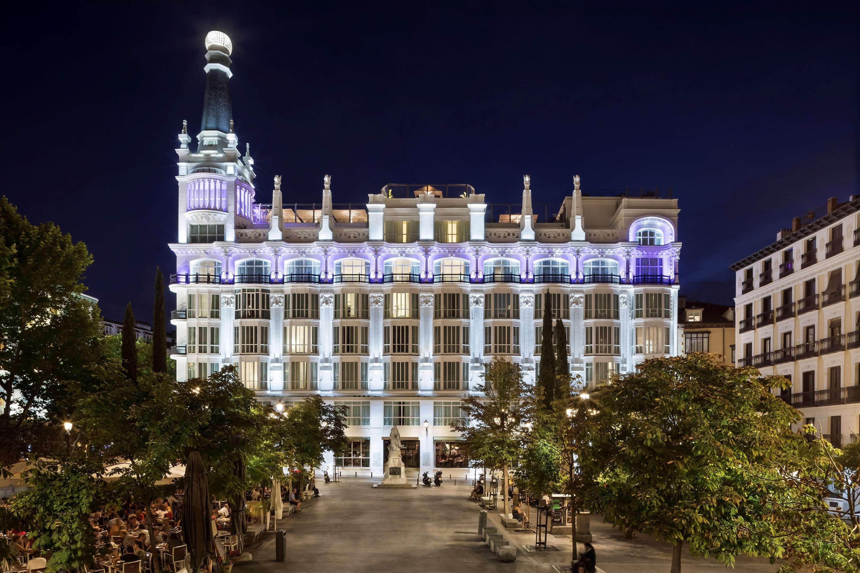Отель Me Madrid Reina Victoria By Melia Экстерьер фото